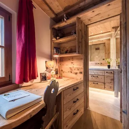 The Magnificent Chalet With Facilities *